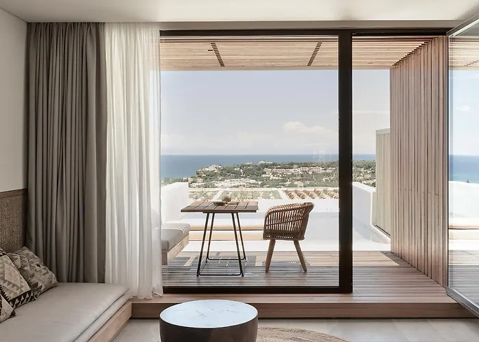 Olea Hotel, A Member Of Design (adults Only) ホテル チィリヴィ